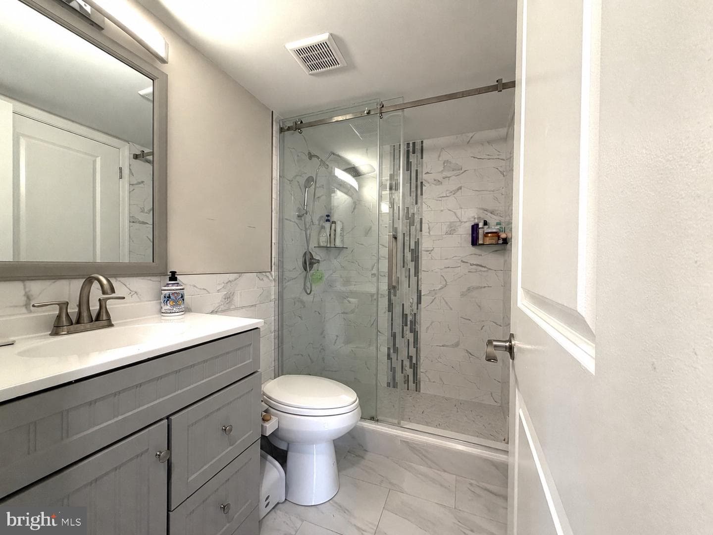 609 S Queen Anne Drive photo 14