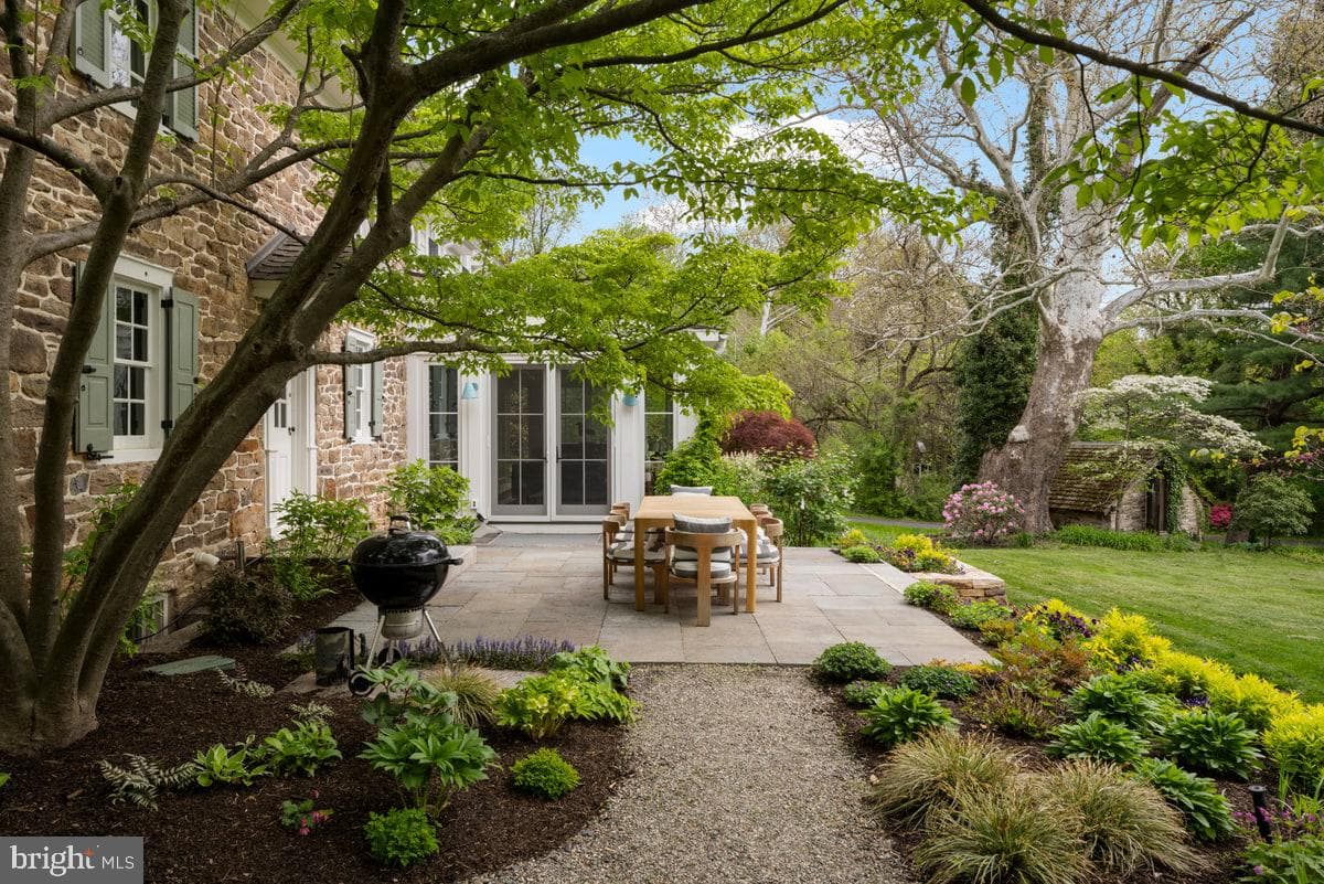 465 E State St, Doylestown