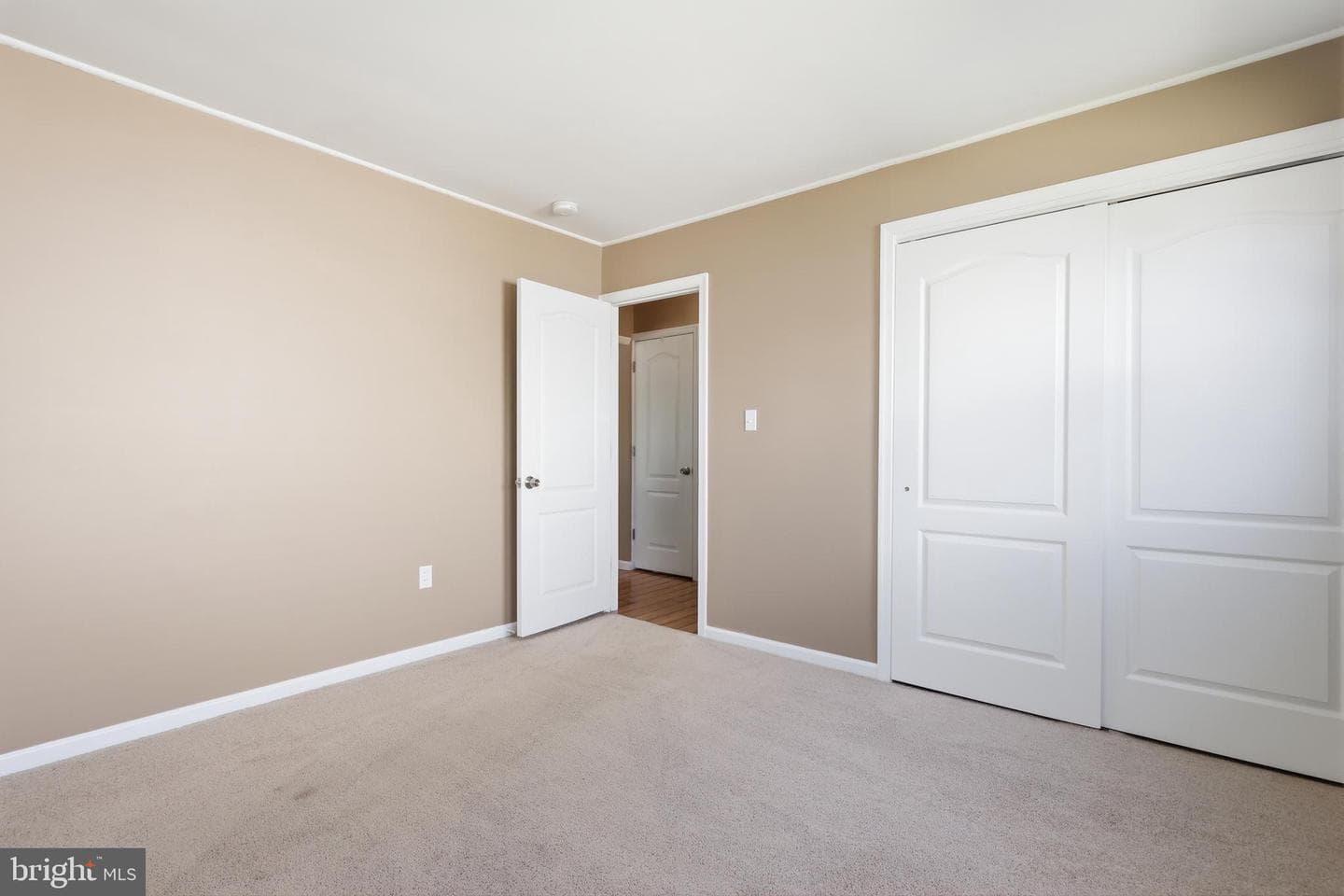 7 New Pond Lane photo 8