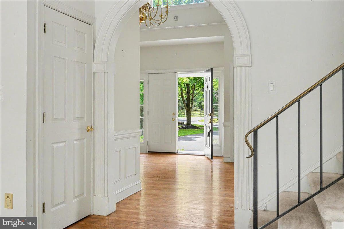 1558 River Road photo 15