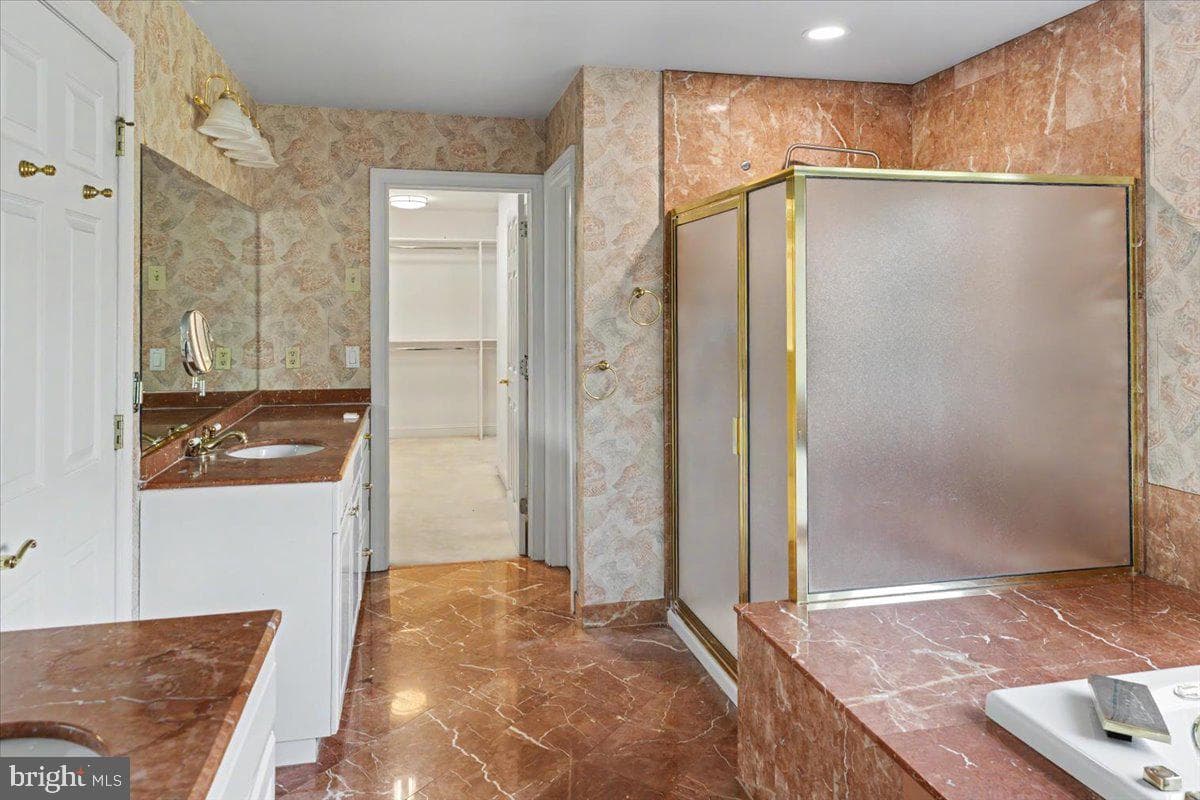 1558 River Road photo 26