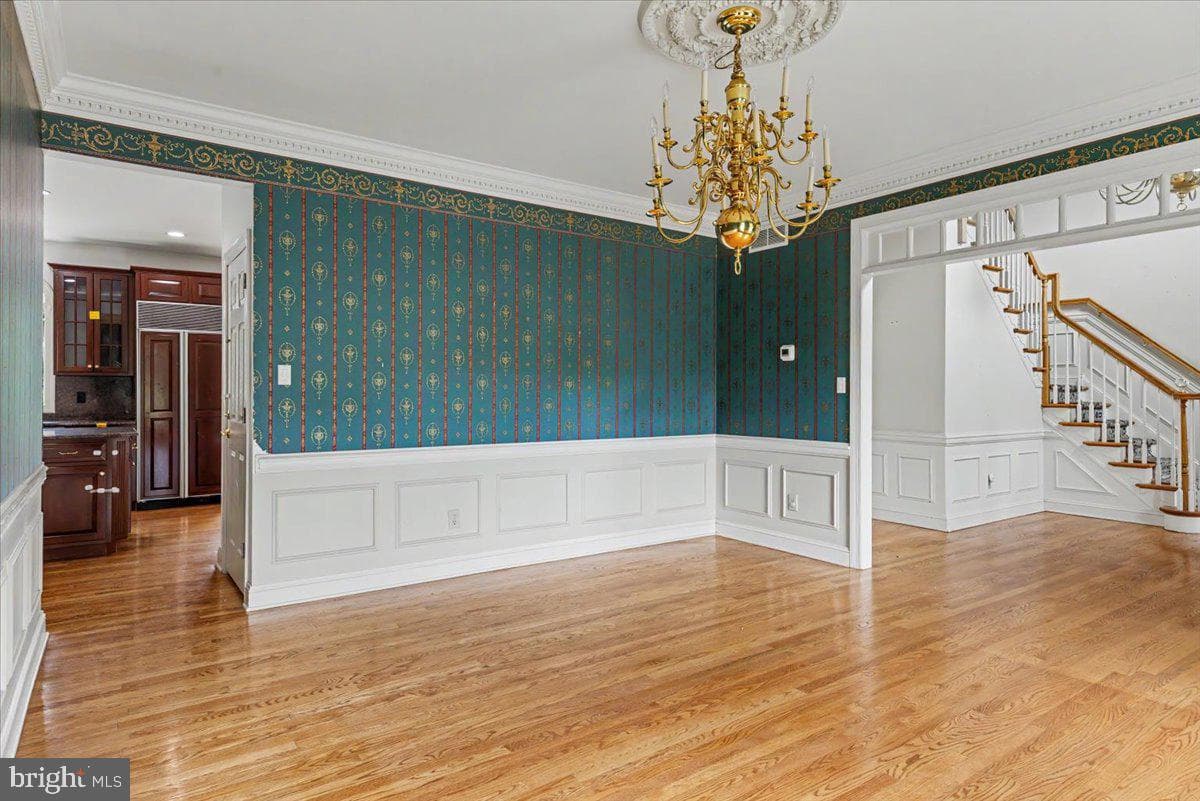 1558 River Road photo 6