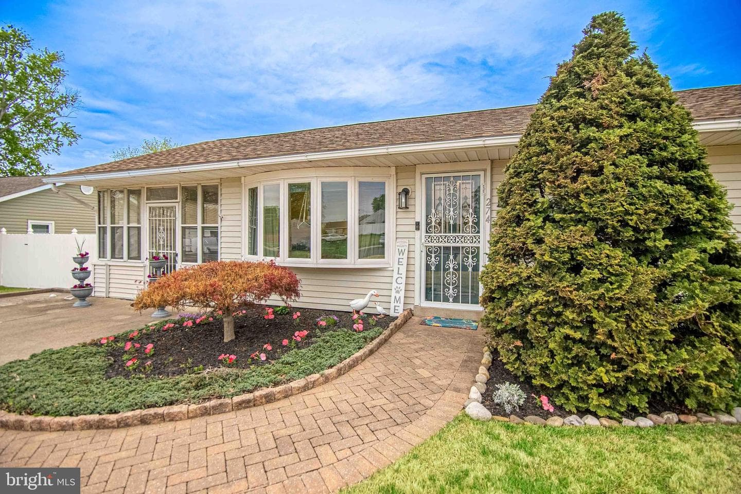 274 Wyandotte Road photo 2