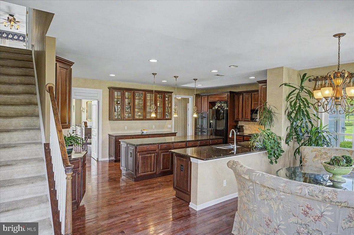 104 Meadowview Drive photo 24