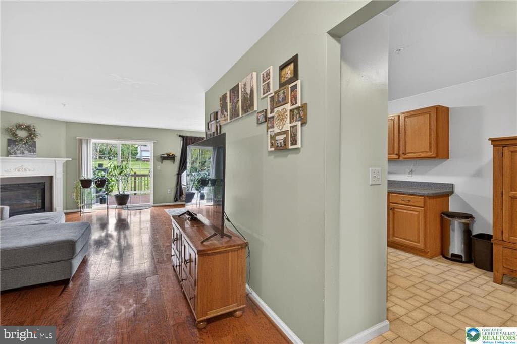 204 Hampshire Drive photo 19