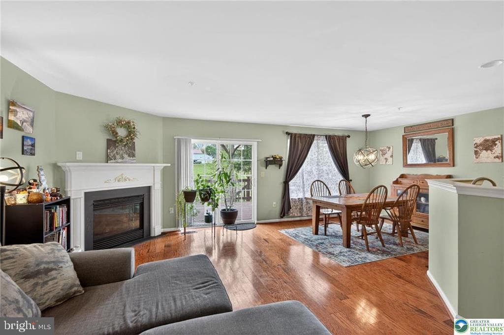 204 Hampshire Drive photo 5