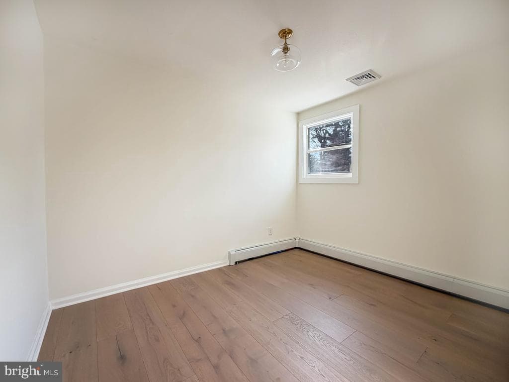 101 Walnut Lane photo 25