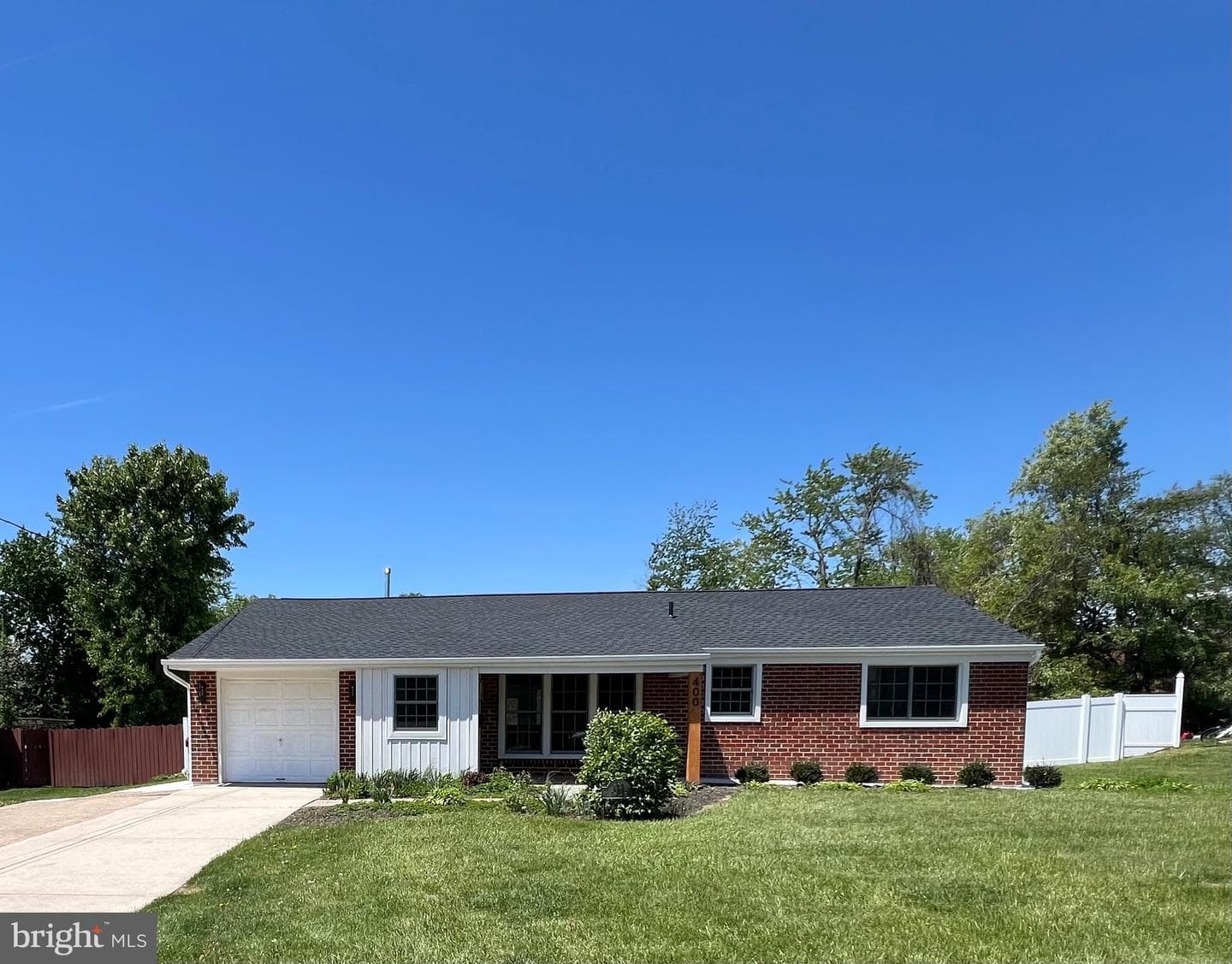 400 Deb Lane, Warminster
