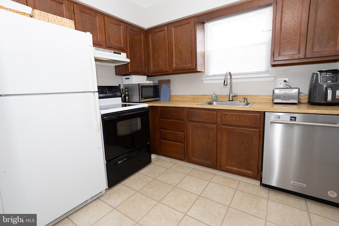 2702 Dudley Court photo 10