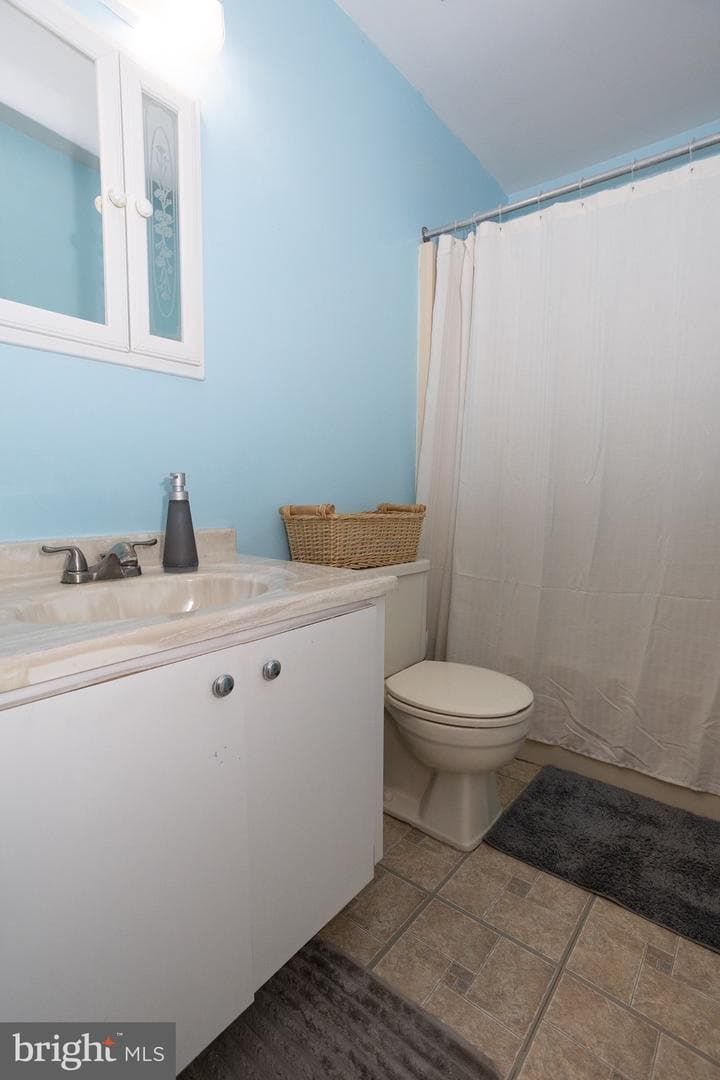 2702 Dudley Court photo 16