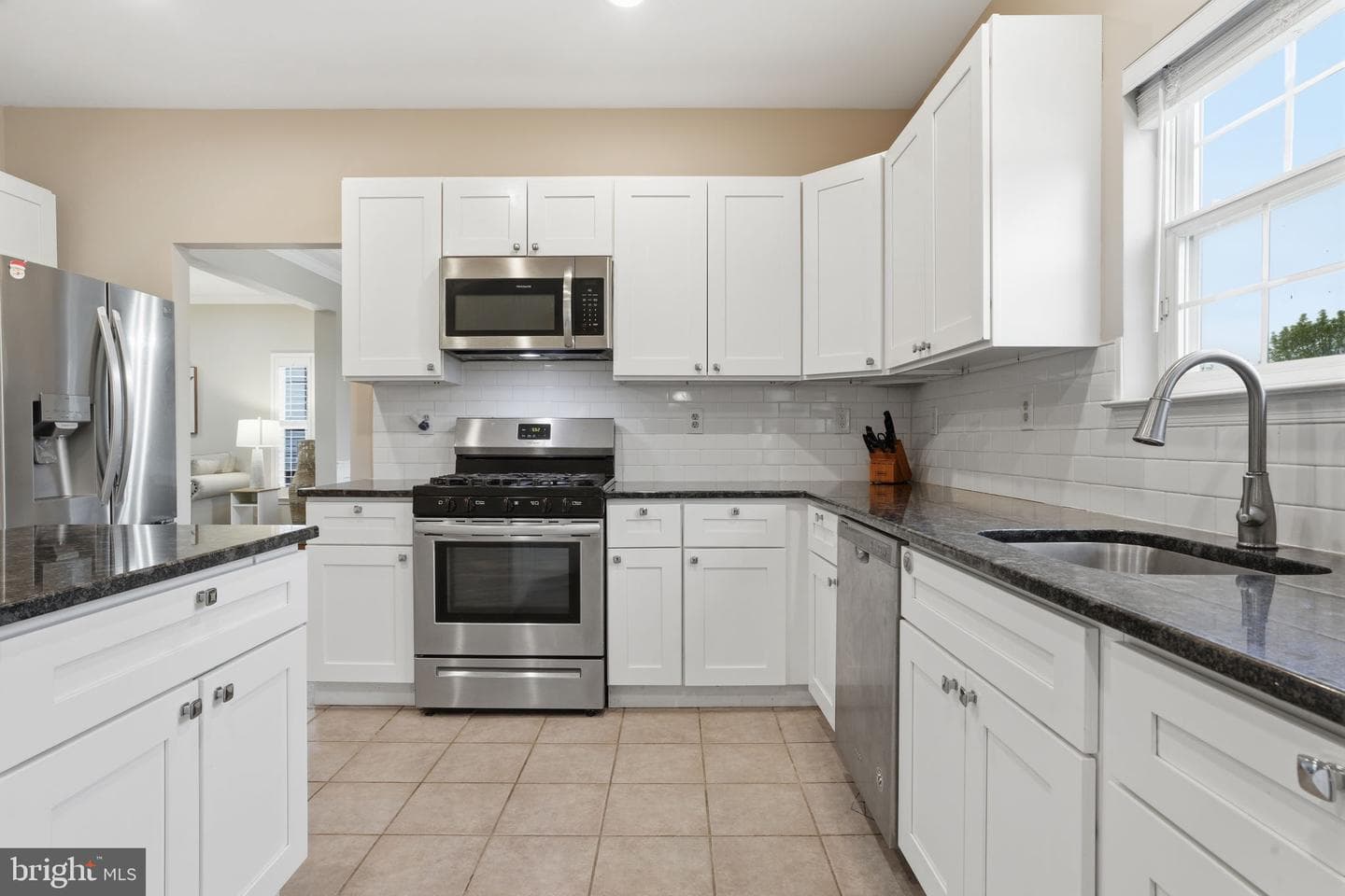 139 Statesman Road photo 12