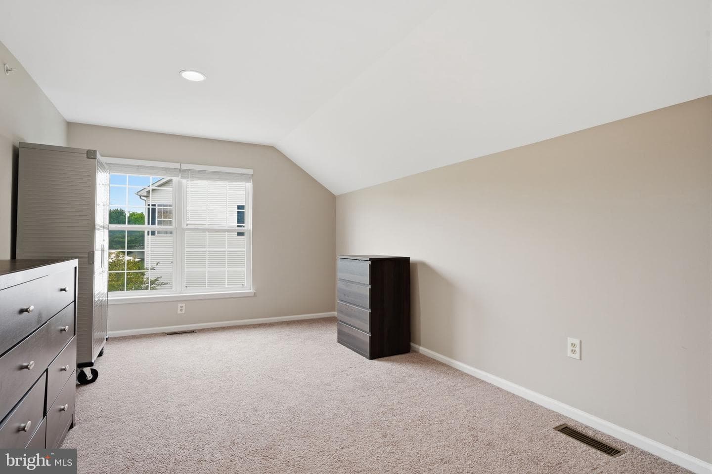 139 Statesman Road photo 27