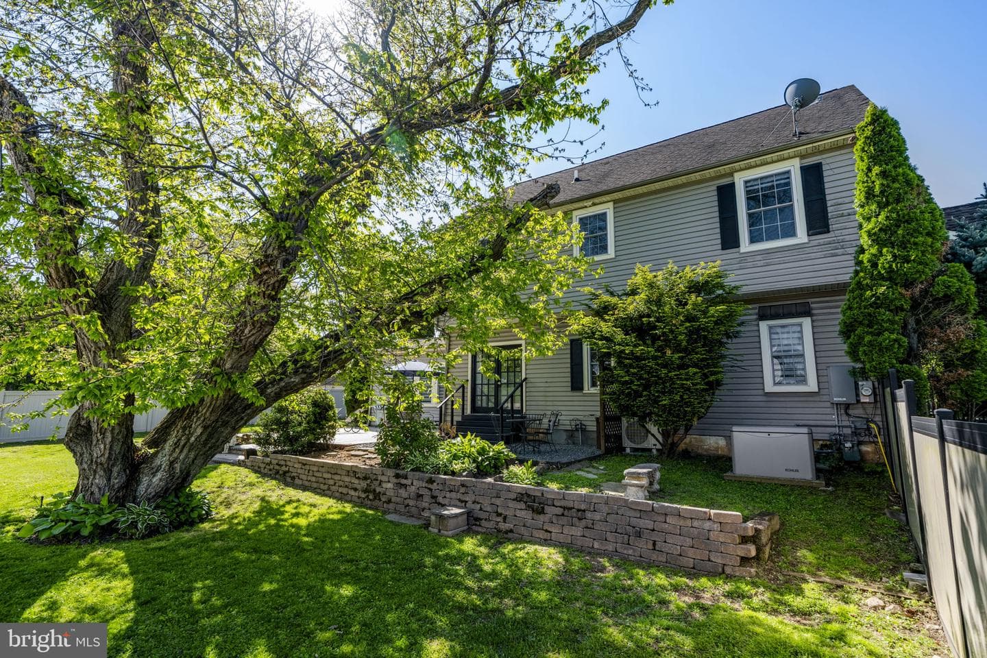 131 N Hawthorne Avenue photo 65
