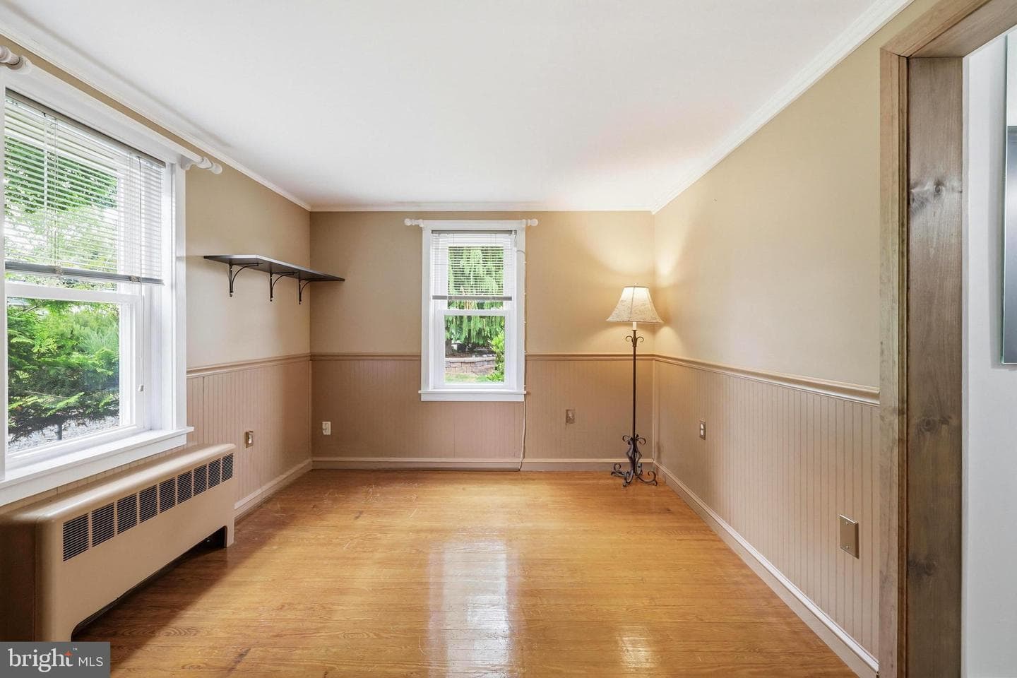 370 Maple Avenue photo 15