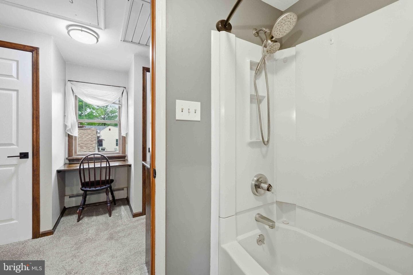 370 Maple Avenue photo 33