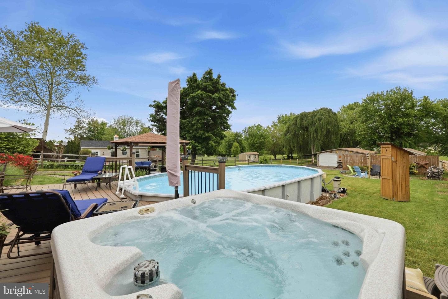 370 Maple Avenue photo 43