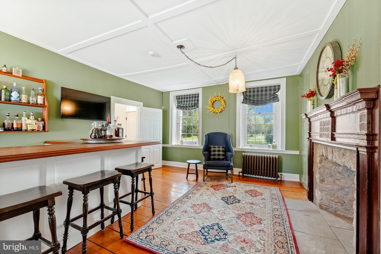290 Foxcroft Drive photo 18
