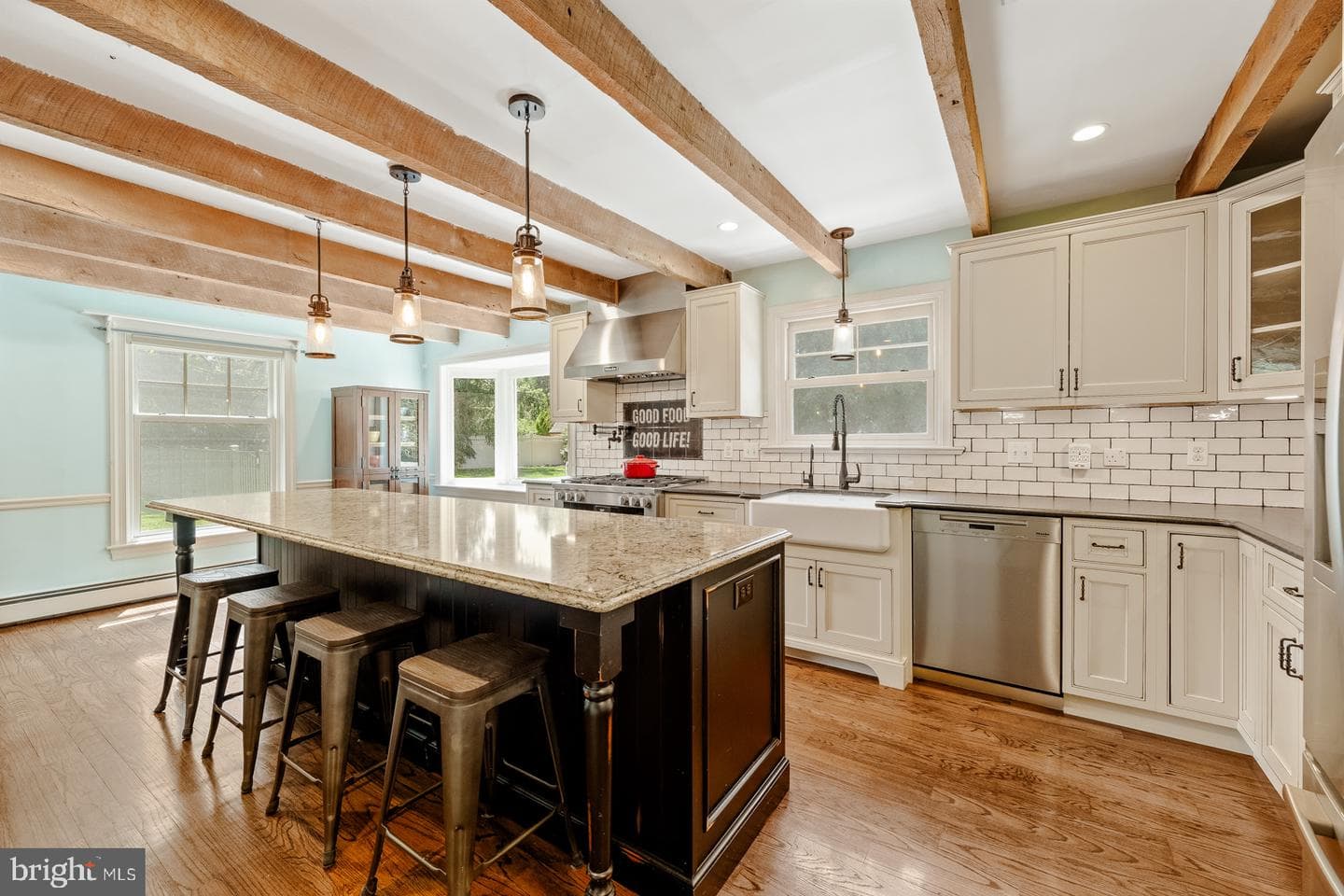290 Foxcroft Drive photo 31