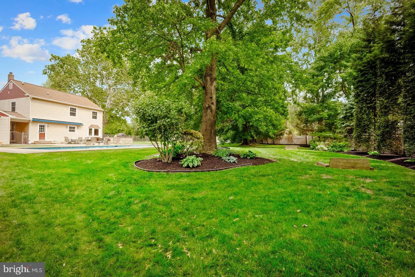 290 Foxcroft Drive photo 85