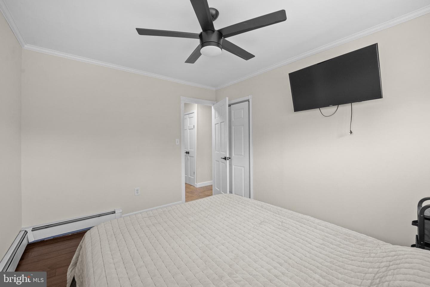 264 Goldenridge Drive photo 16