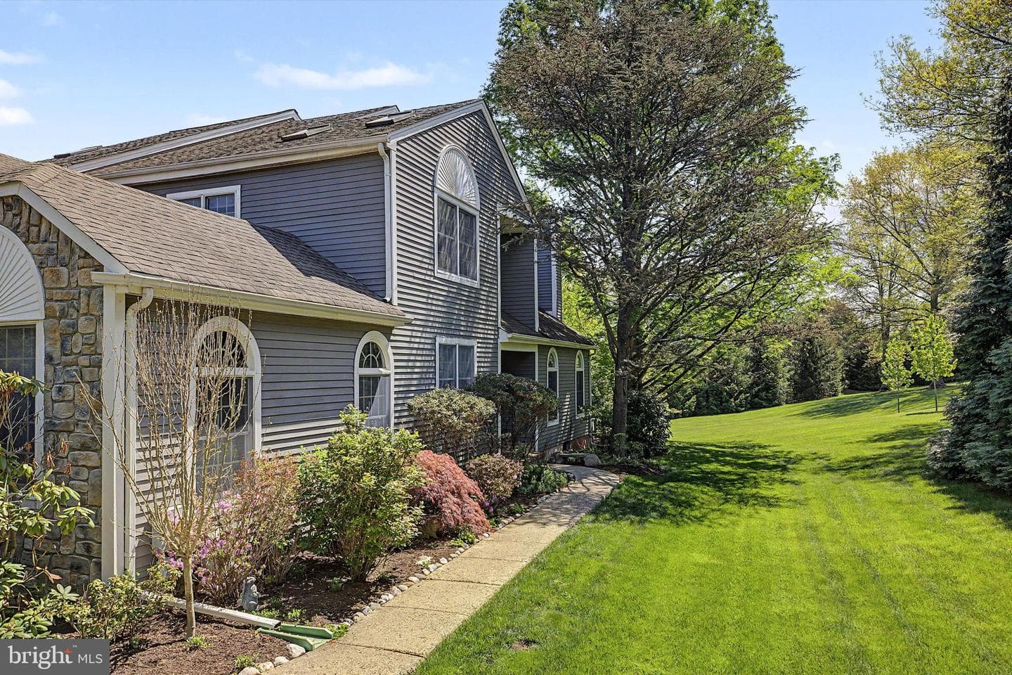 117 Greenbrook Court photo 3