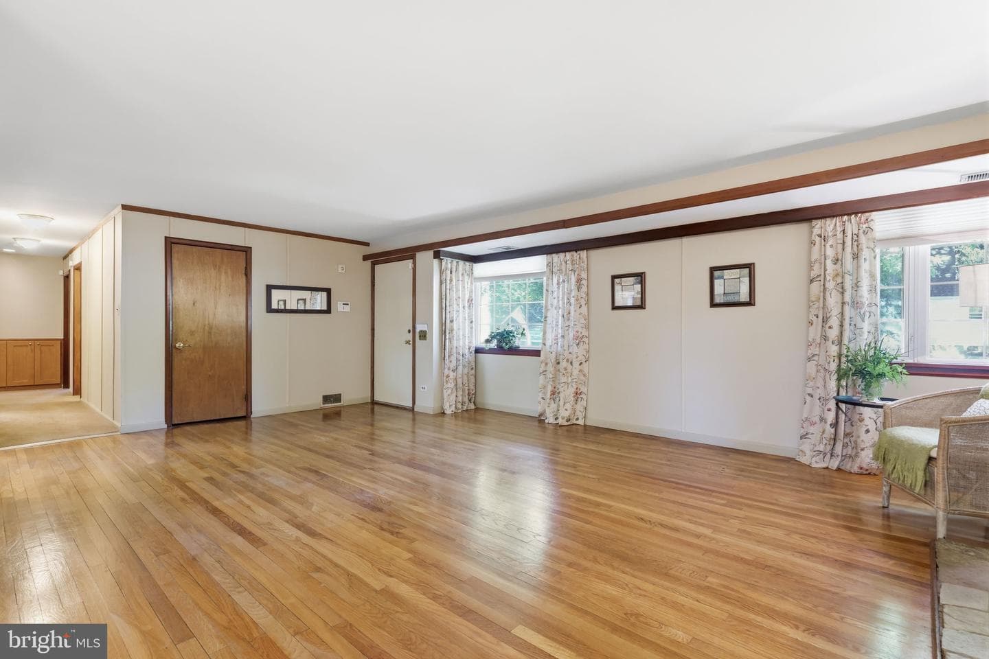 207 W Ferry Road photo 12