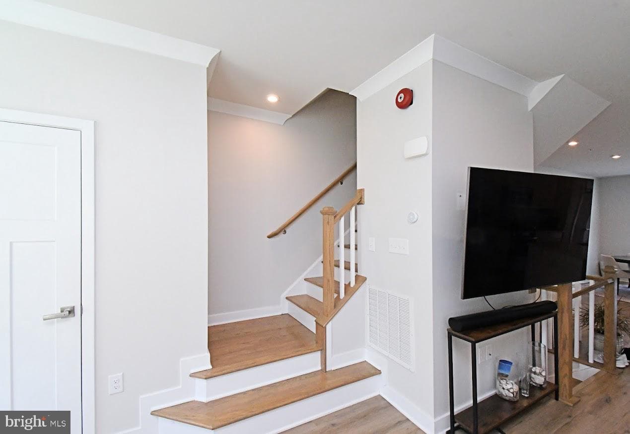 158 Bishop Way photo 5