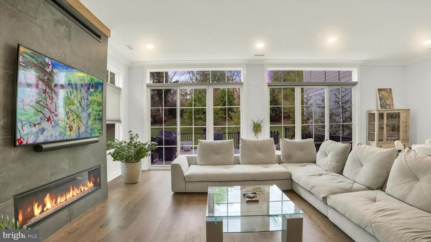 171 N Main Street #unit 2, New Hope