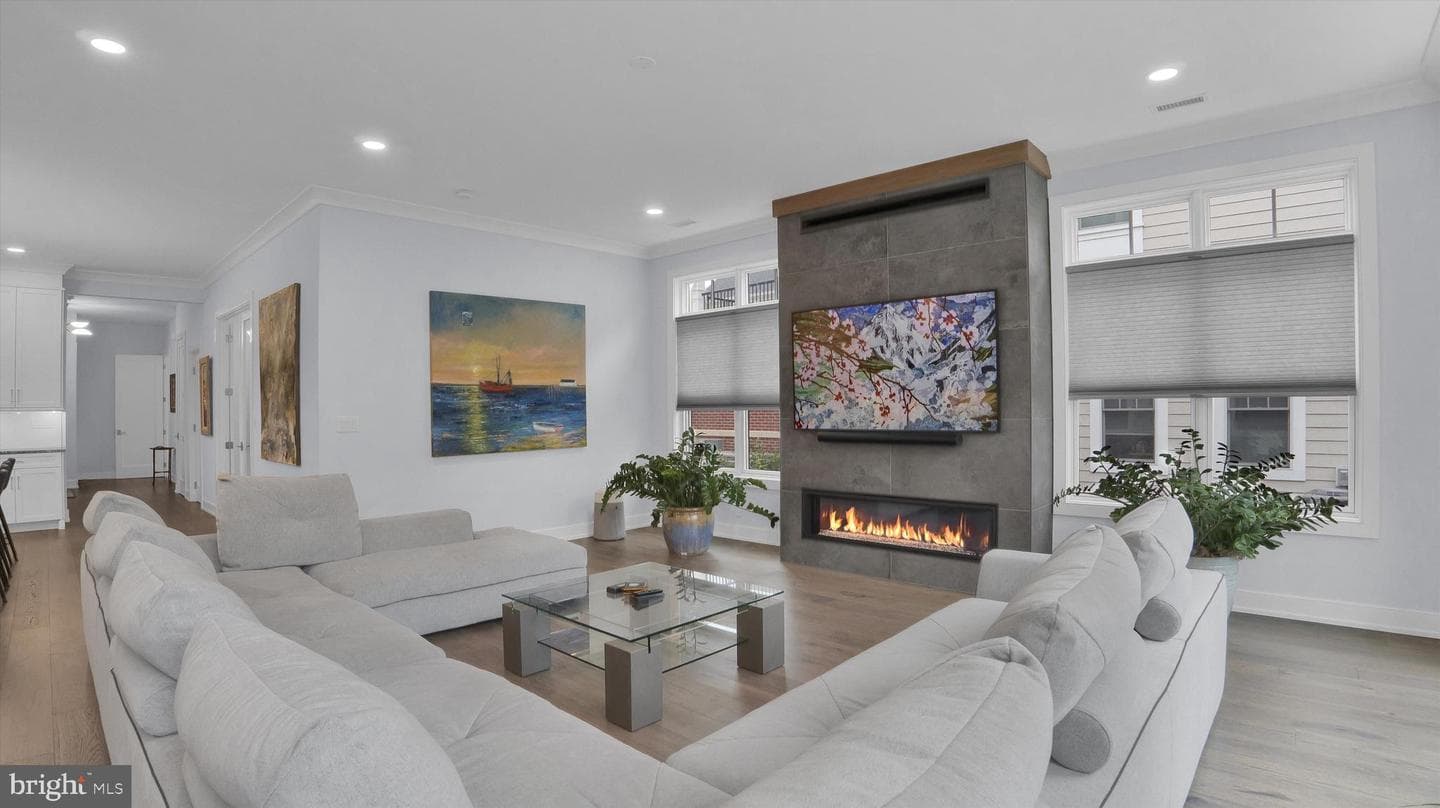 171 N Main Street #unit 2 photo 5