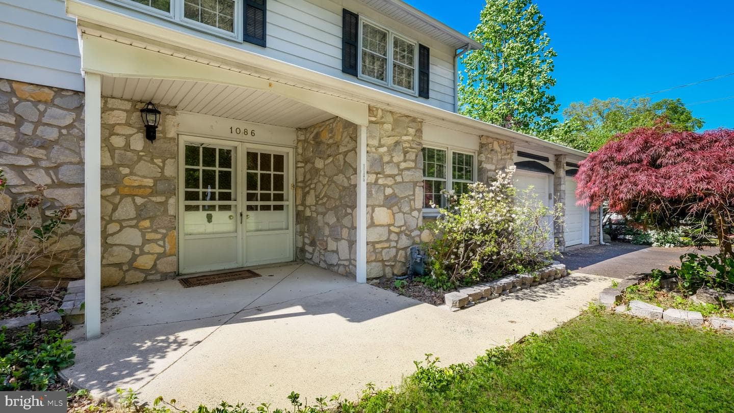 1086 Gravel Hill Road photo 4