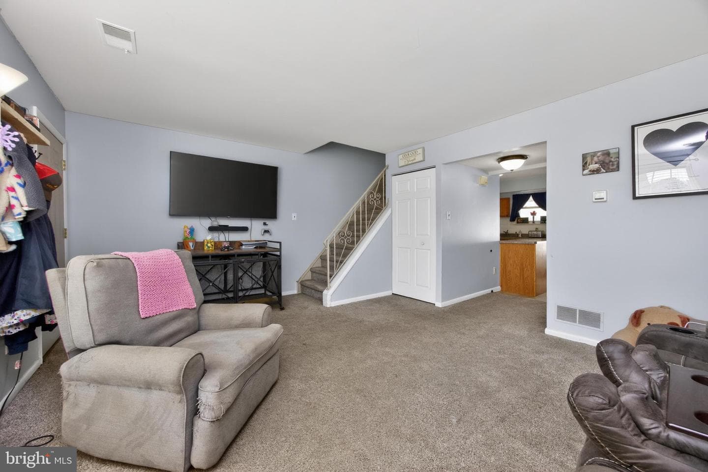 8 Elwood Court photo 12
