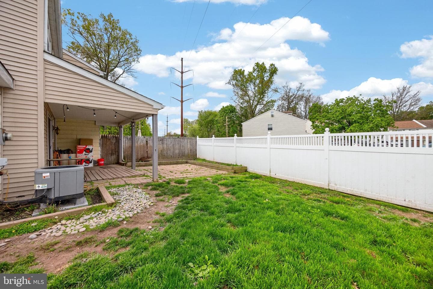 8 Elwood Court photo 22