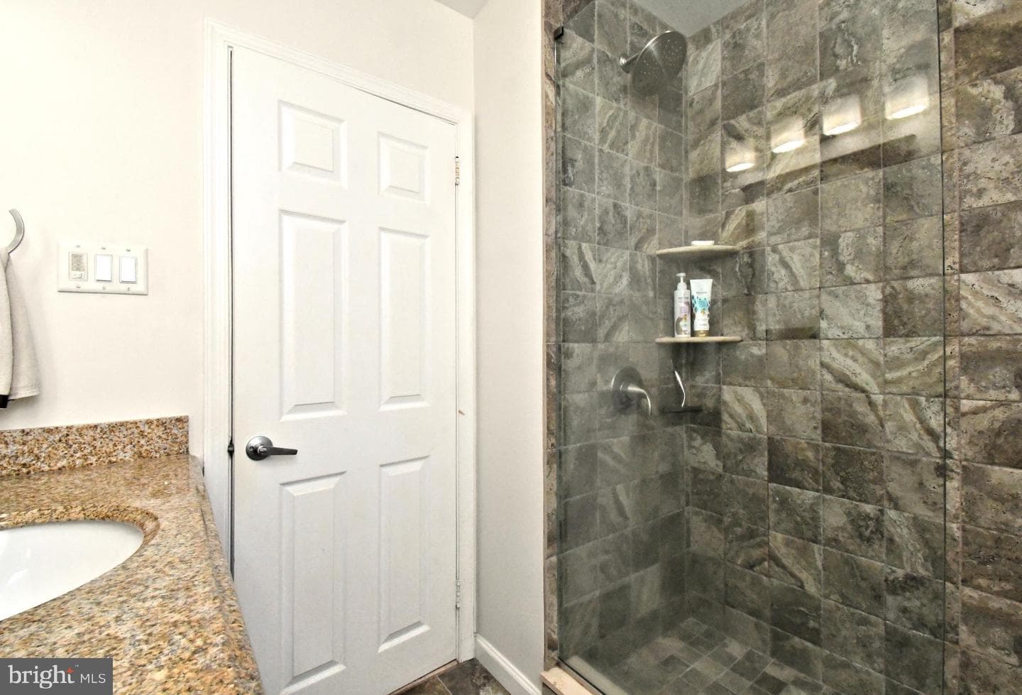 712 Ivyland Road photo 19