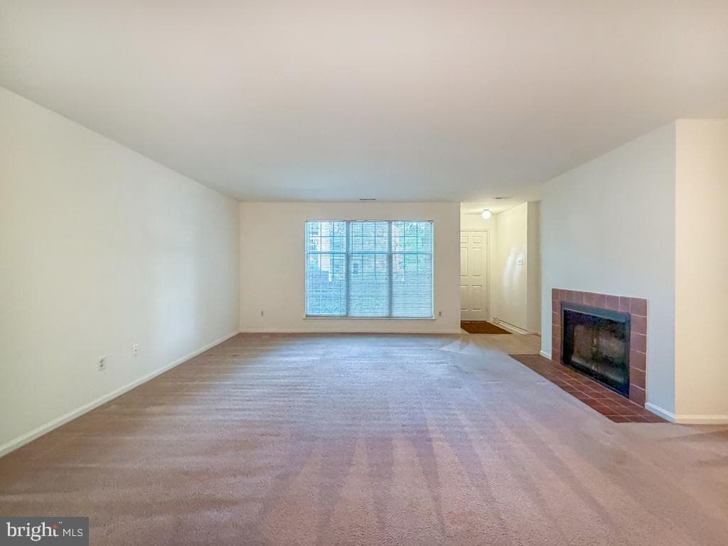 638 Palmer Lane photo 6