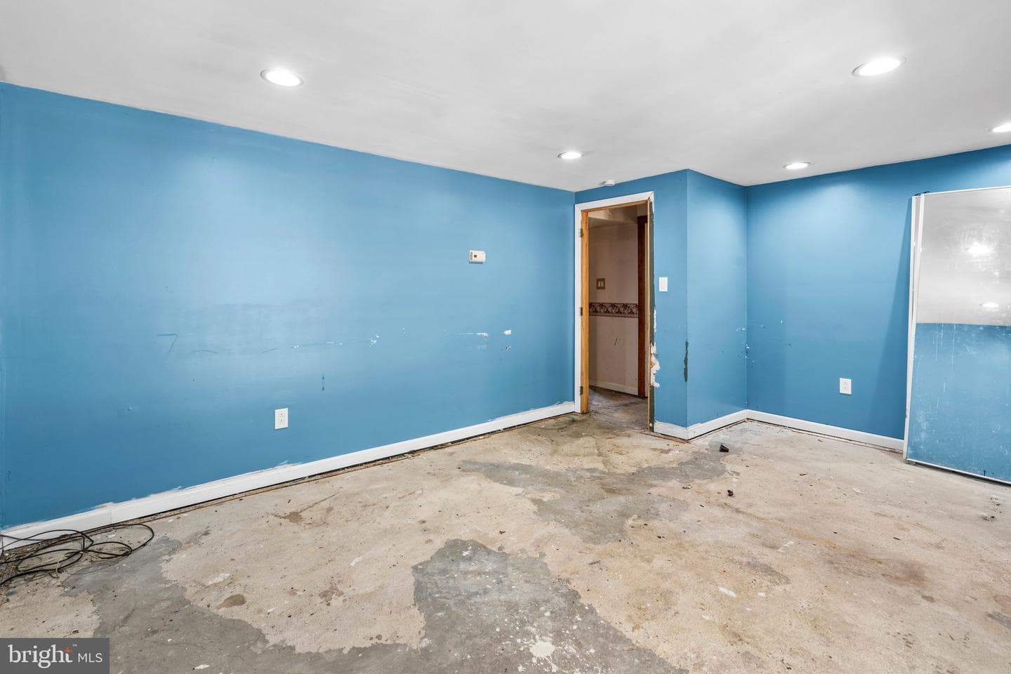 6998 Headley Court photo 22
