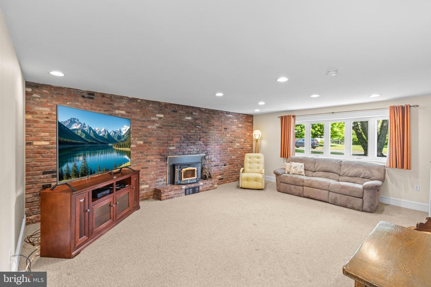 244 Wisteria Drive photo 15
