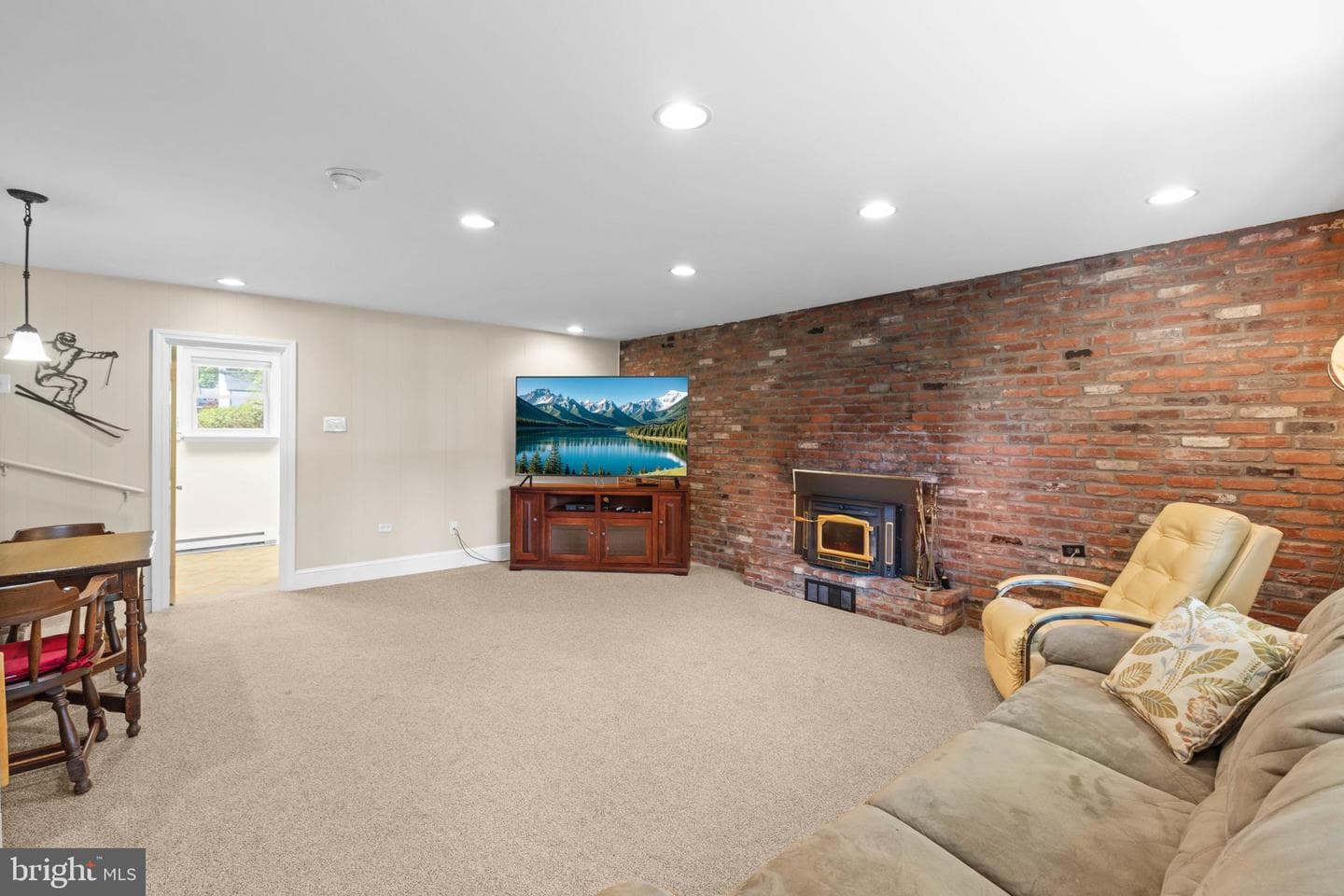 244 Wisteria Drive photo 16