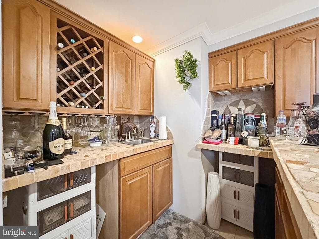 254 Allen Lane photo 56