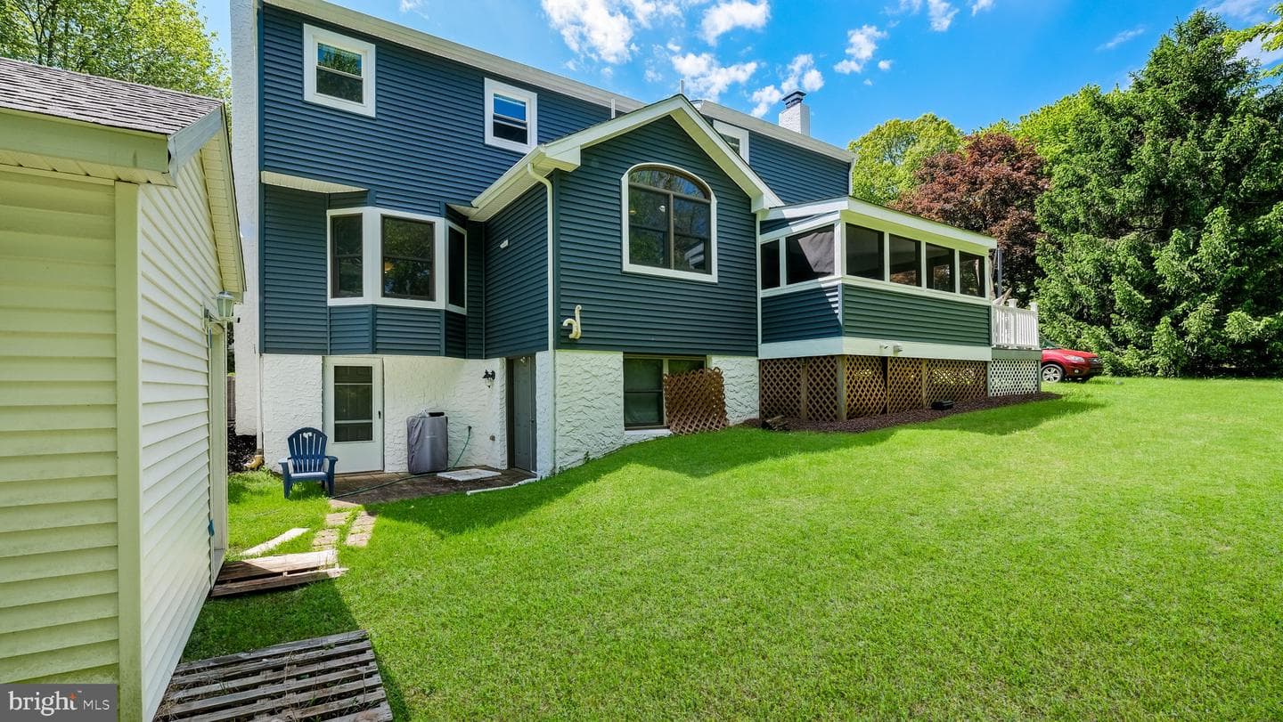 1270 Oxford Valley Road photo 39