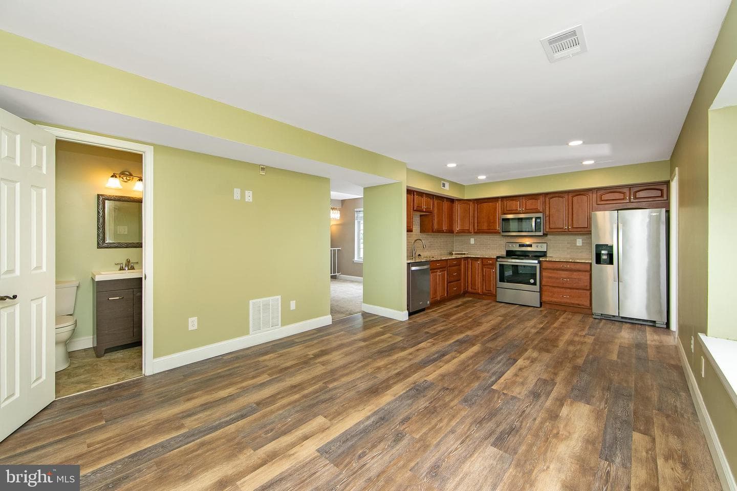1109 Sheffield Court photo 19