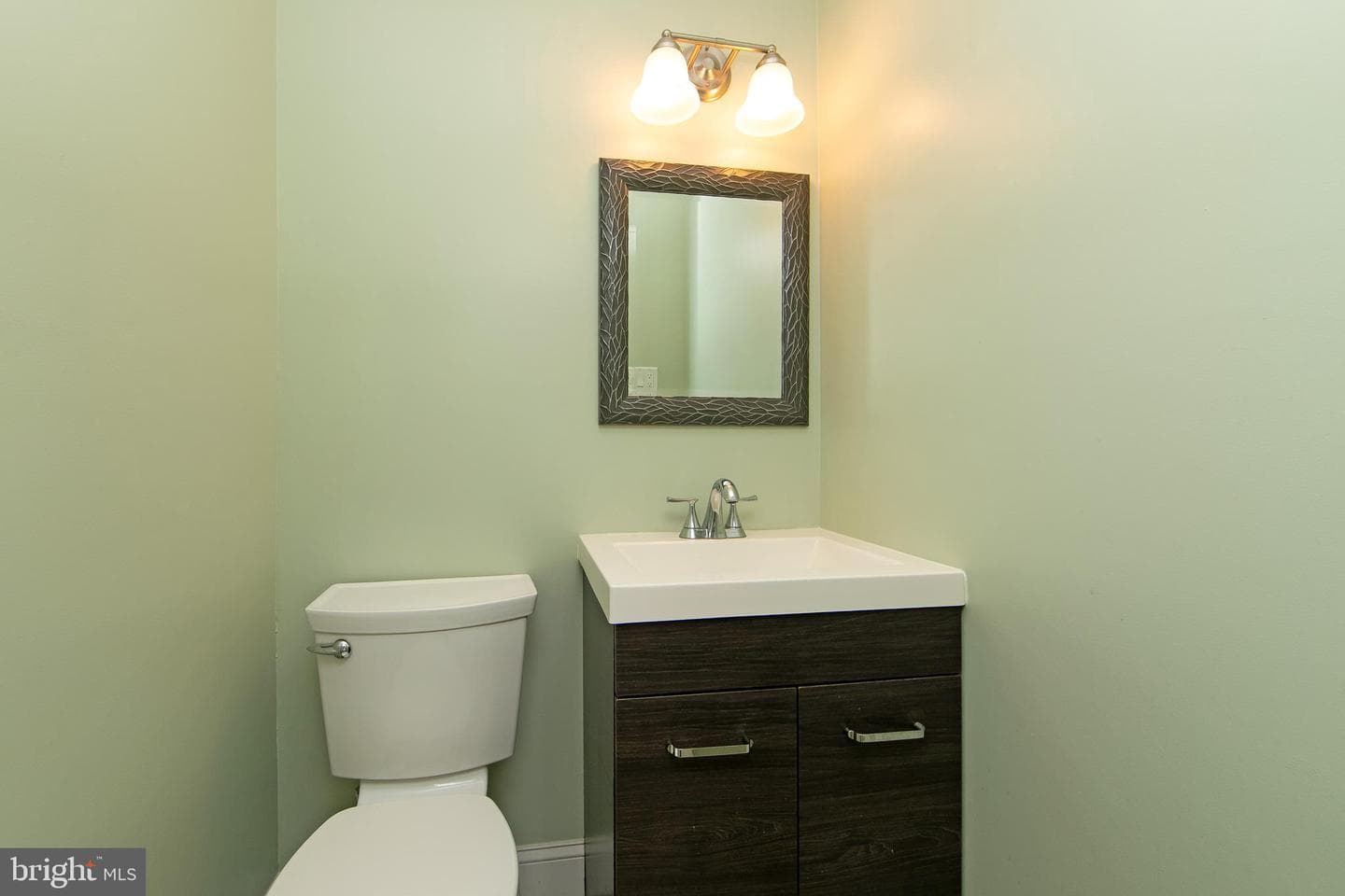 1109 Sheffield Court photo 20