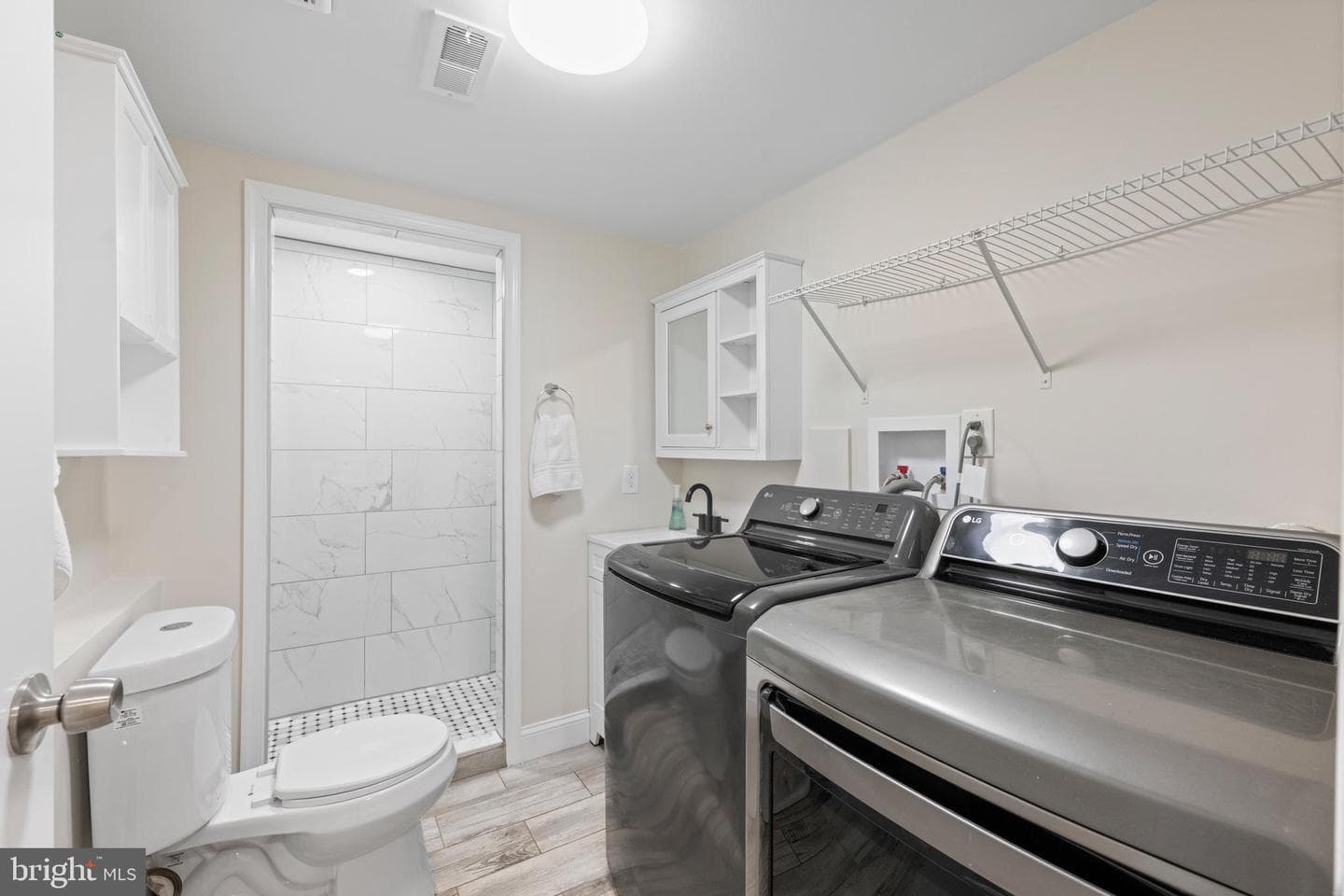 972 Log College Drive photo 26