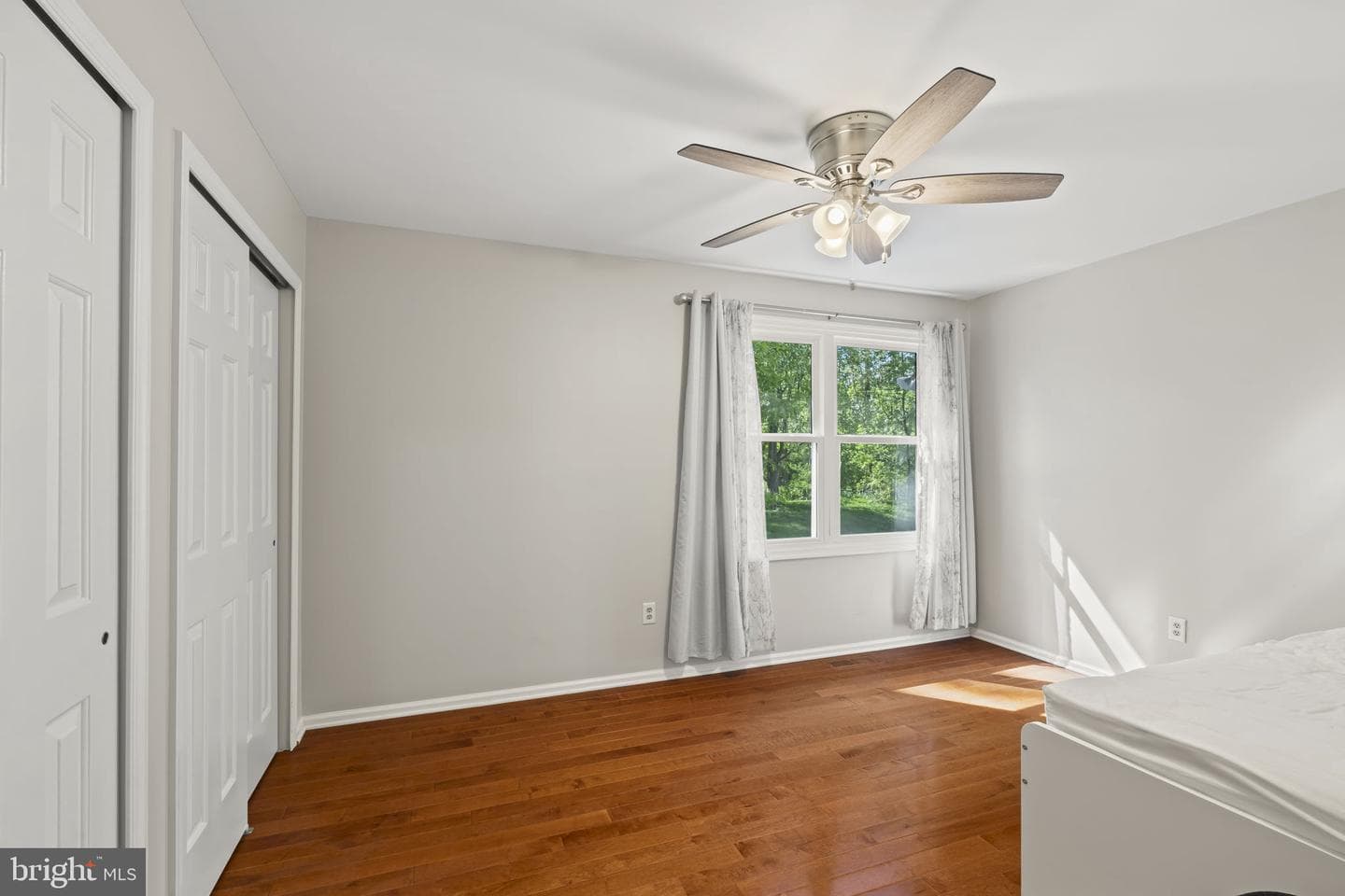 1563 Applewood Circle photo 19