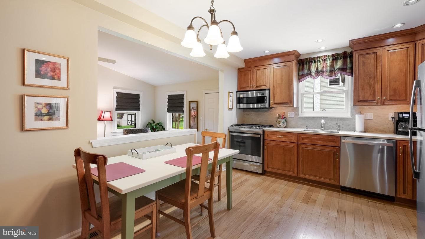 74 Basil Road photo 7