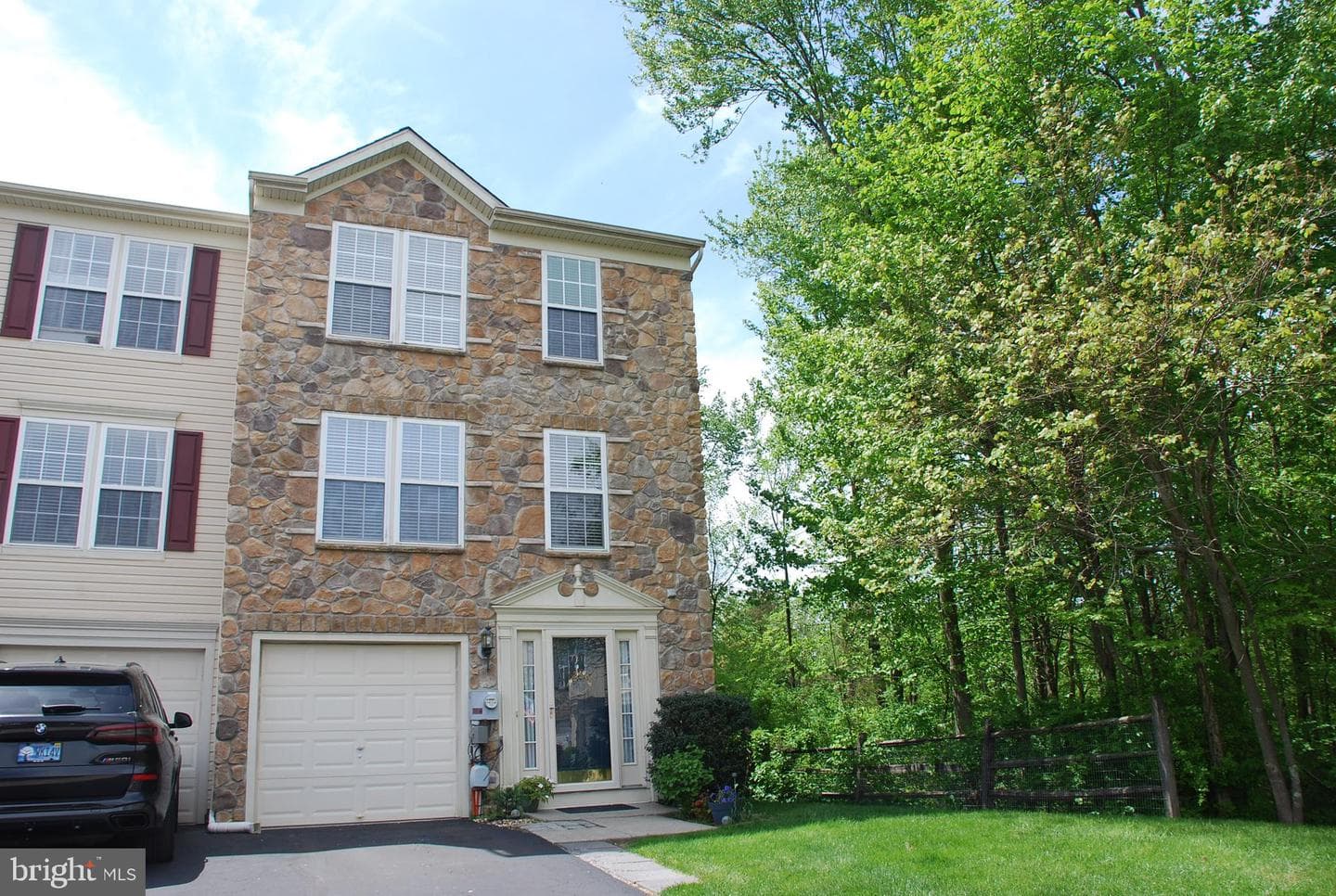 721 Waterway Court photo 2