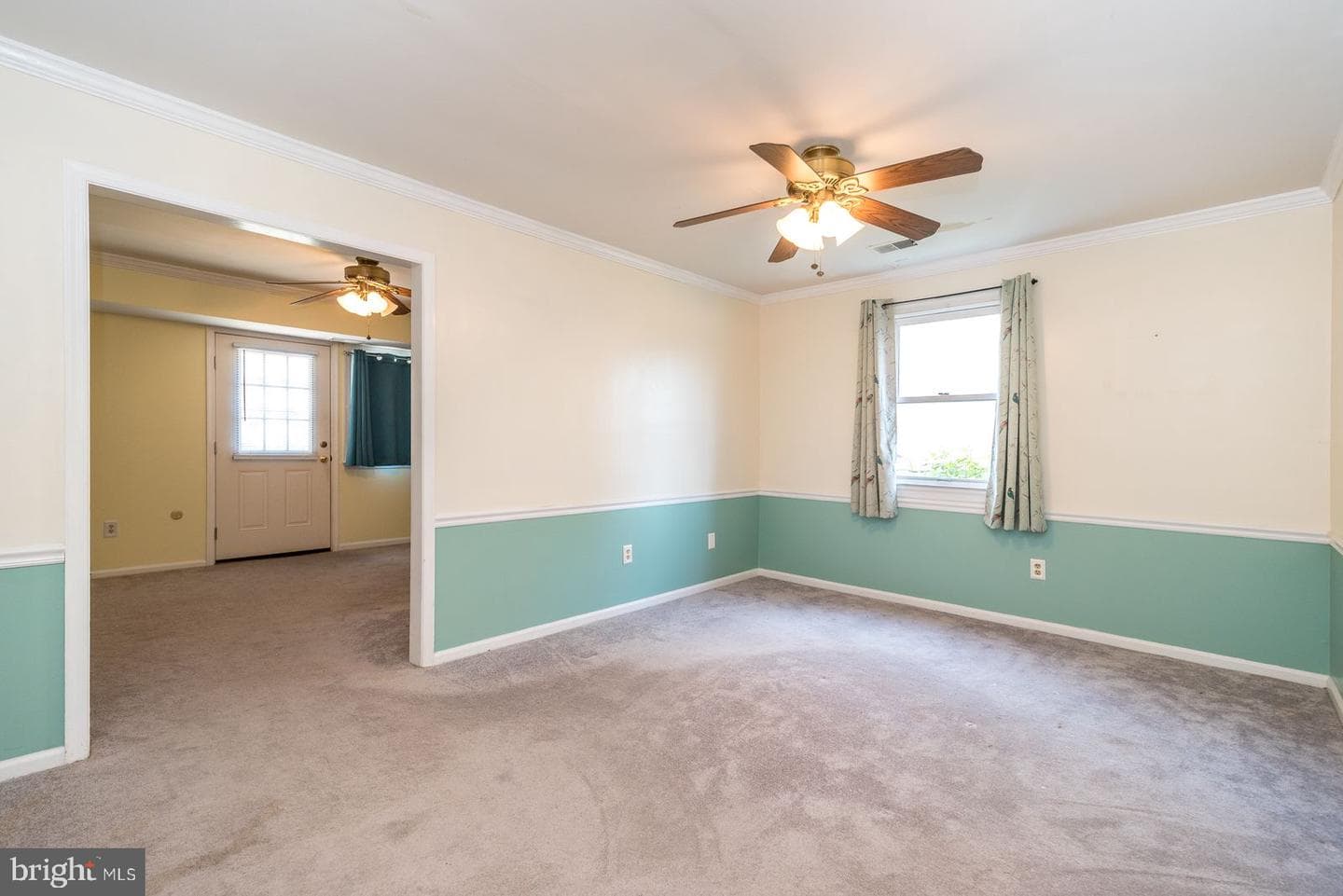 207 Hickory Drive photo 5