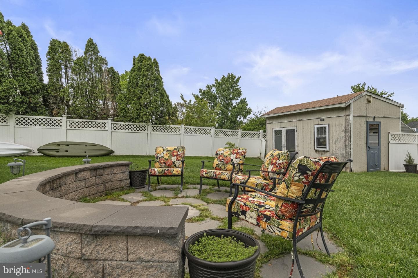 1064 Lincoln photo 38