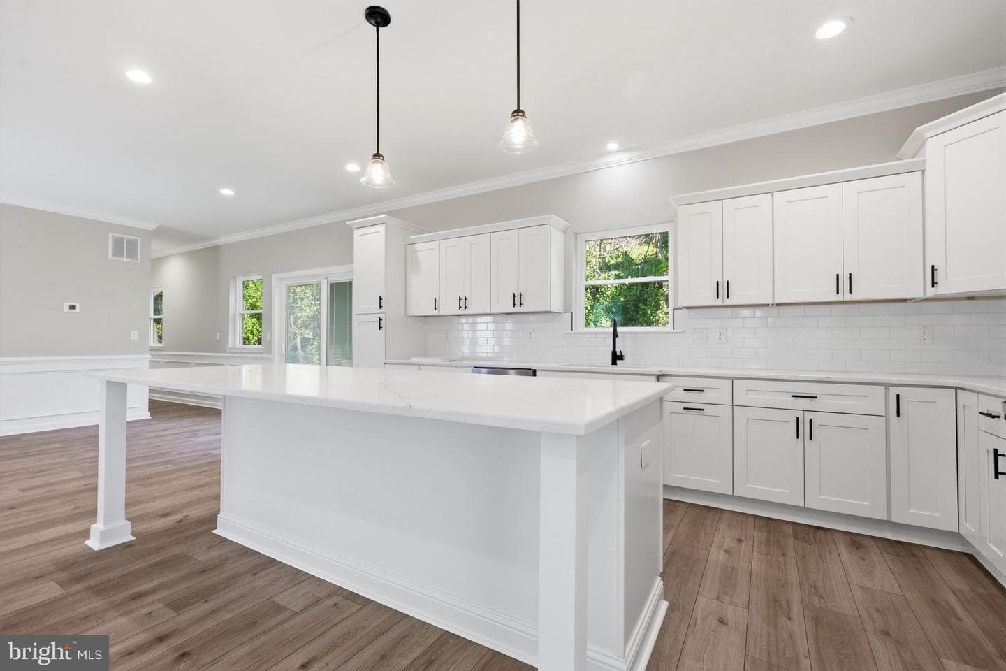 891 Reading Avenue photo 11