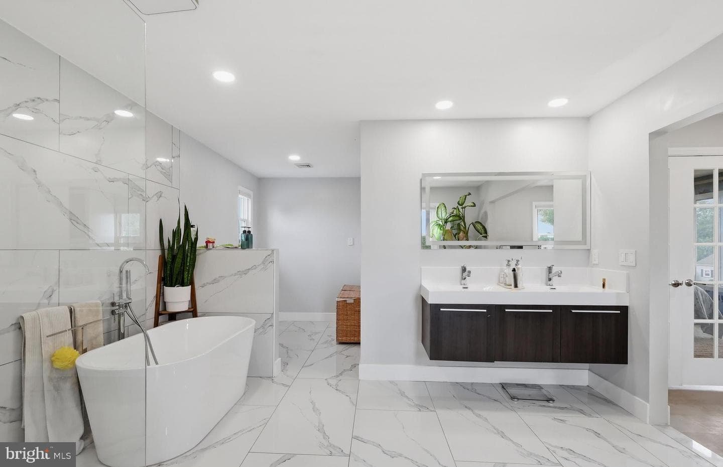 342 Chelsea Road photo 40