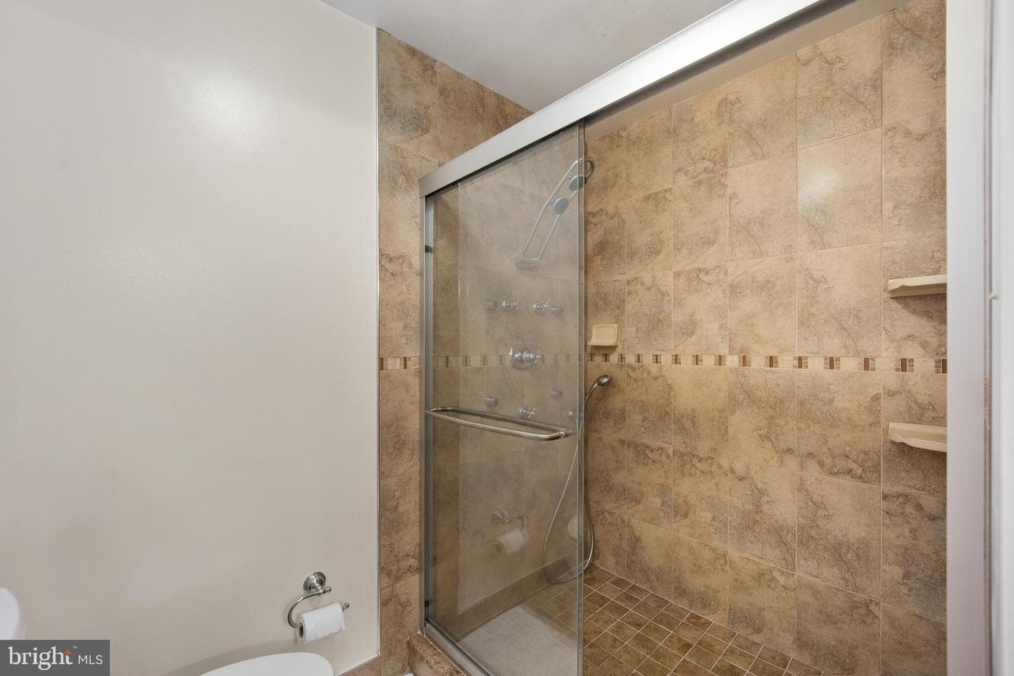 12 Tanyard Road photo 28